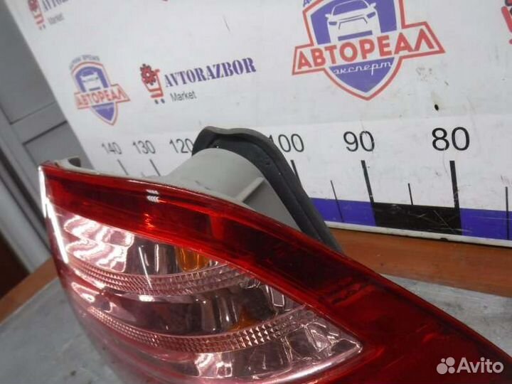Фонарь задний правый Toyota Corolla 124 правый
