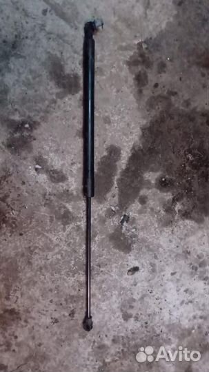 Амортизатор капота Renault