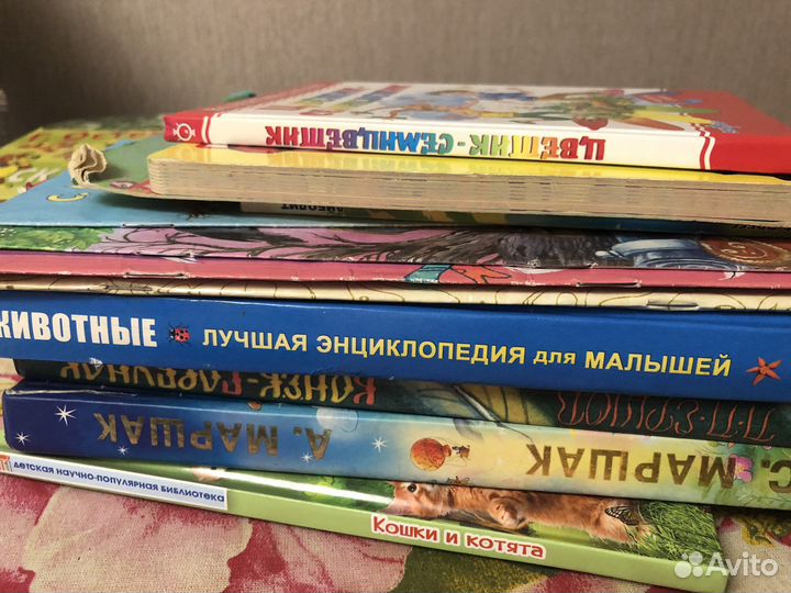 Коробка-книги,журналы,игрушки