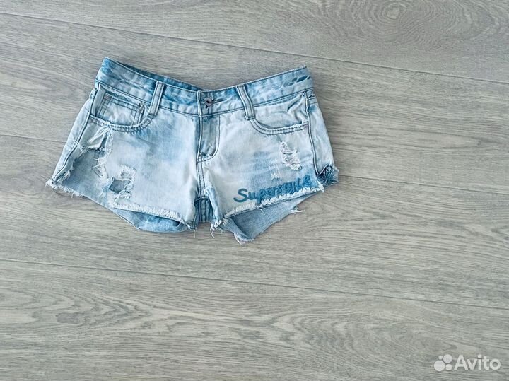 Джинсовые шорты