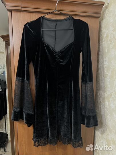 Женское мини платье xs