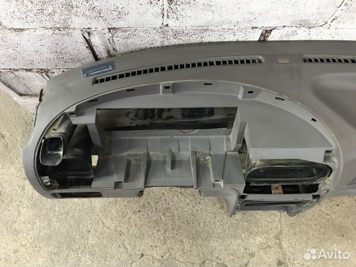 Торпедо Kia Rio 1 седан 1.5 2000