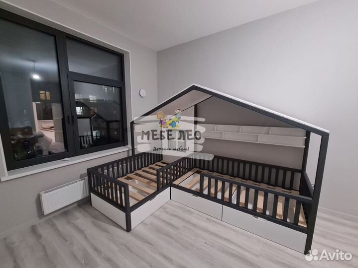 Угловая детская кровать