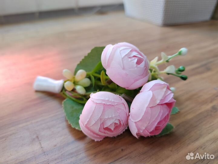 Бутоньерки