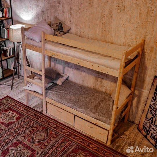 Двухъярусная детская кровать из сосны