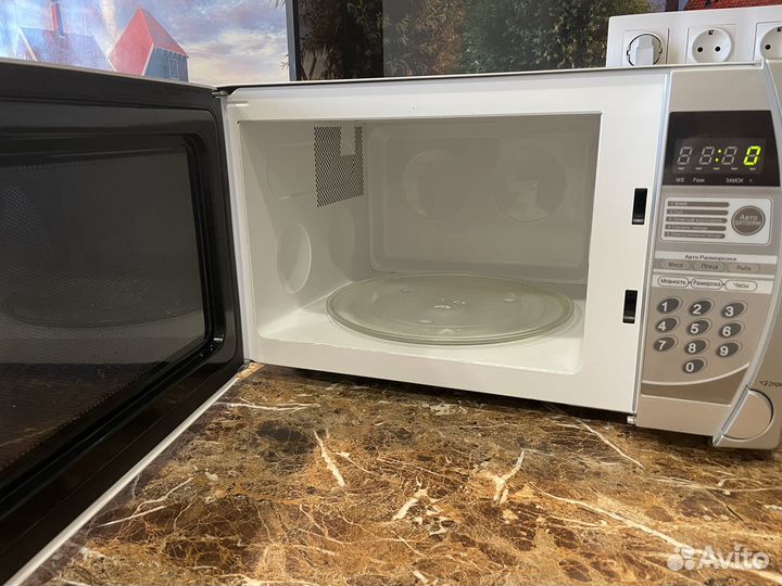 Микроволновая печь Daewoo KOR-868G