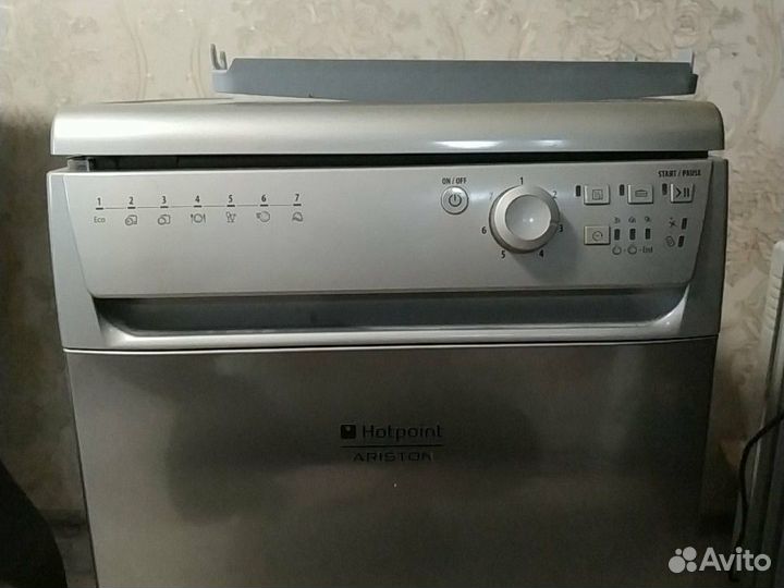 Посудомойка Hotpoint Ariston