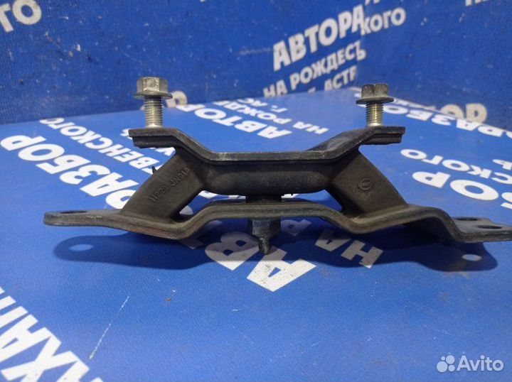 Подушка кпп Nissan Teana J32 седан VQ25DE 2008