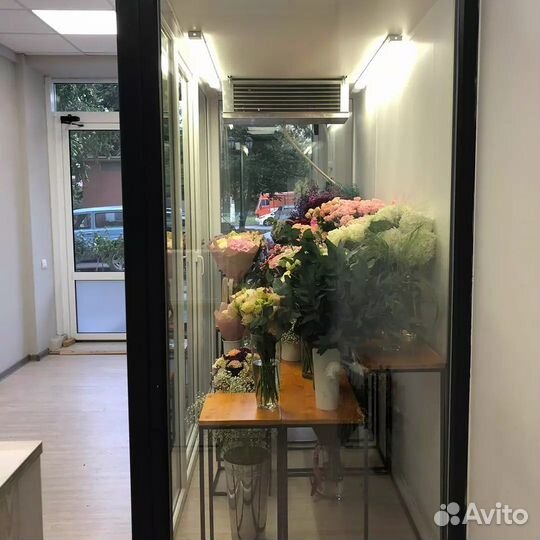 Холодильная камера для цветов Новая