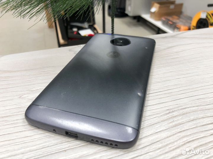 Motorola Moto E4 Plus, 3/16 ГБ
