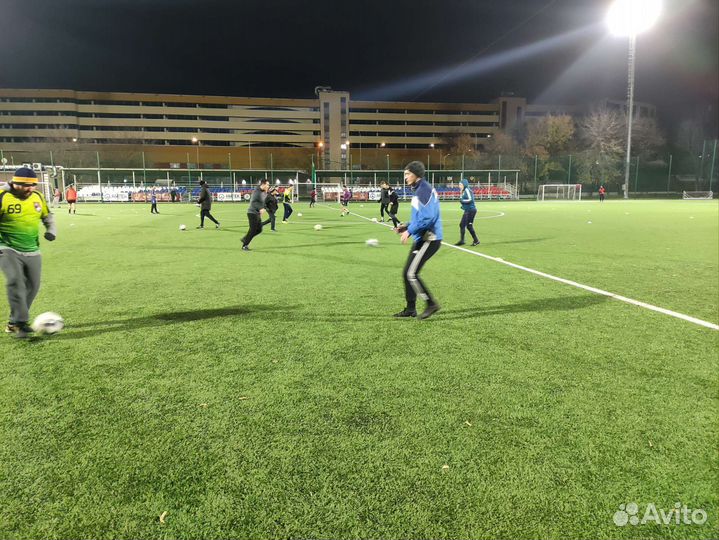 Тренировки по футболу, набор в футбольную команду