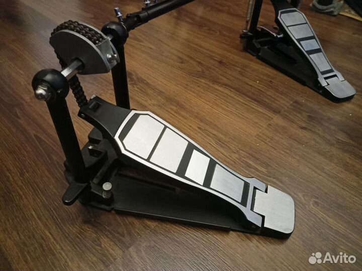 Электронная ударная установка Alesis Forge Kit