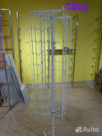 Стойка для открыток