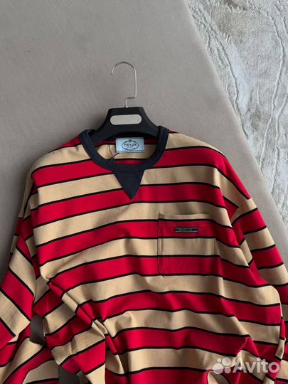 Лонгслив женский Prada