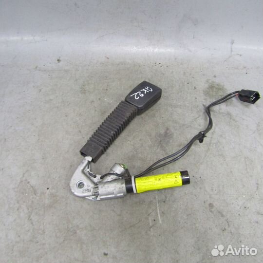 Скоба ремня безопасности левая jaguar S-type 2004