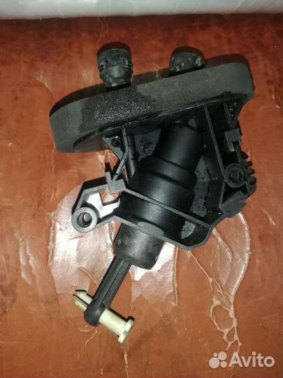 Цилиндр сцепления главный Форд Фокус 2
