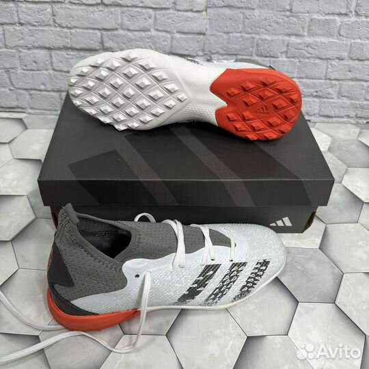 Сороконожки adidas predator