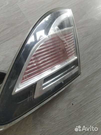 Фонари задние в крышку багажника mazda 6