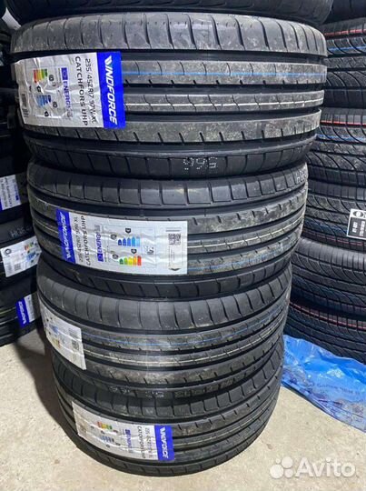 Windforce Catchfors A/S 235/45 R17