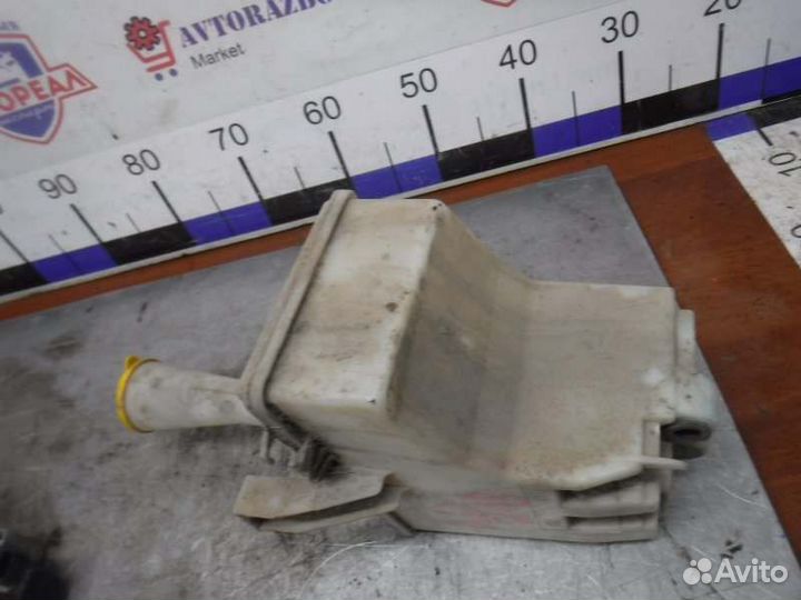 Бачок омывателя Nissan Ad QG15 2000