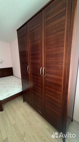 Шкаф в комнату