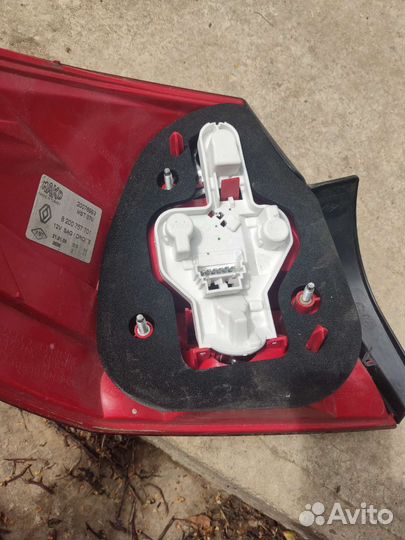 Стоп сигнал правый рено меган