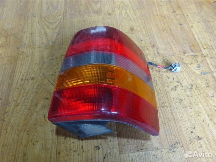 Фонарь задний правый Jeep Grand Cherokee ZJ реста