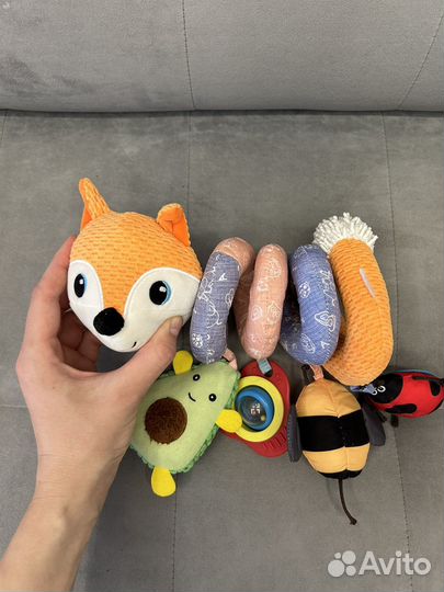 Игрушка подвеска на коляску кроватку