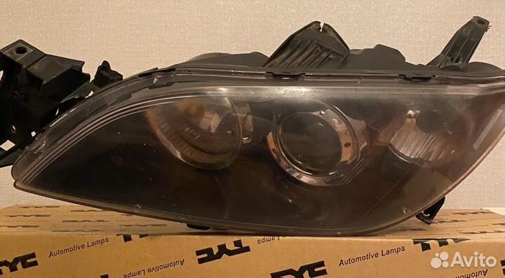 Фара автомобиля