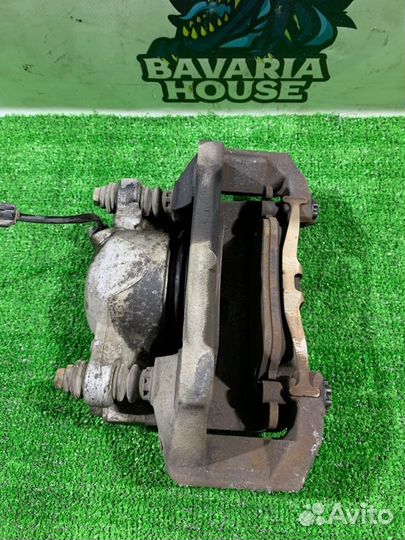 Суппорт передний левый Audi A6 C7 CHV 2011