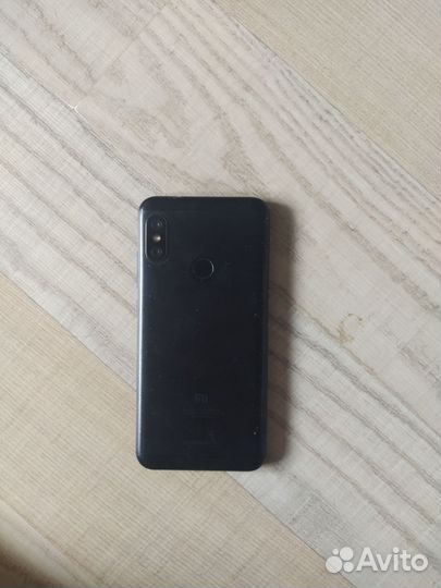 Xiaomi Mi A2 Lite Android One, 4/64 ГБ