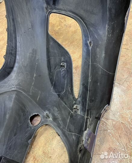 Продам бампер передний