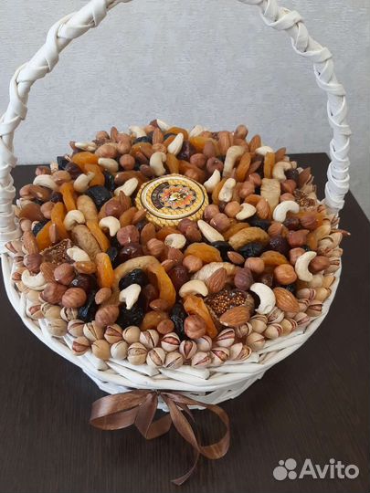 Корзина плетеная с ручкой