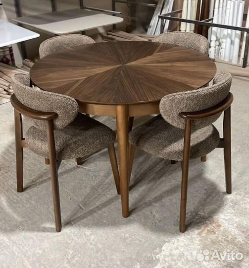 Кухонный стол. Доставка по всей России