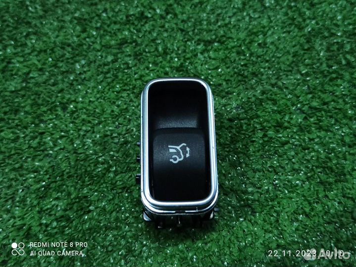 Кнопка открывания багажника Mercedes-Benz