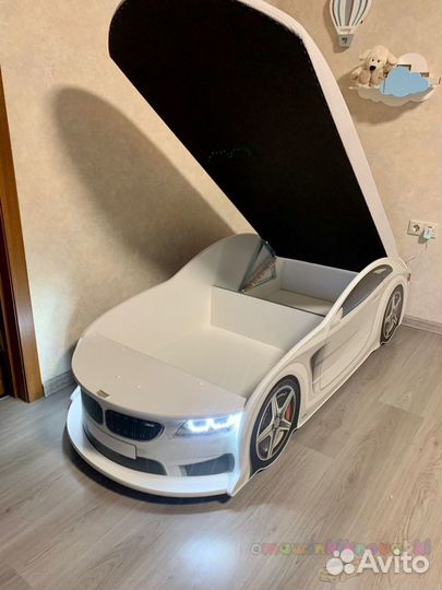 Кровать машина