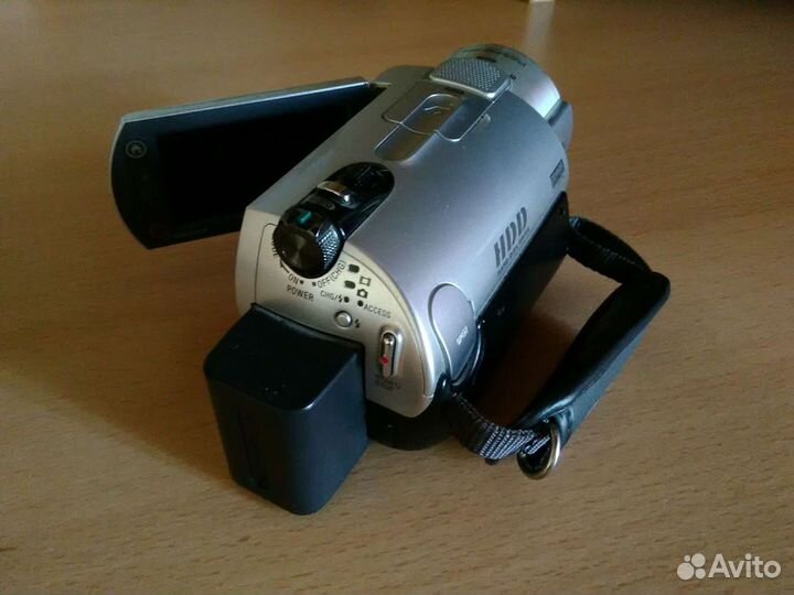 Видеокамера Sony DCR-SR300E