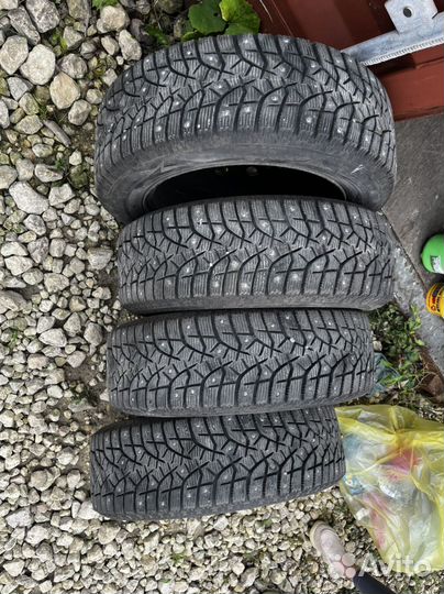 Polo rapid R15 шипы Бриджсоун 20 год от 8 мм