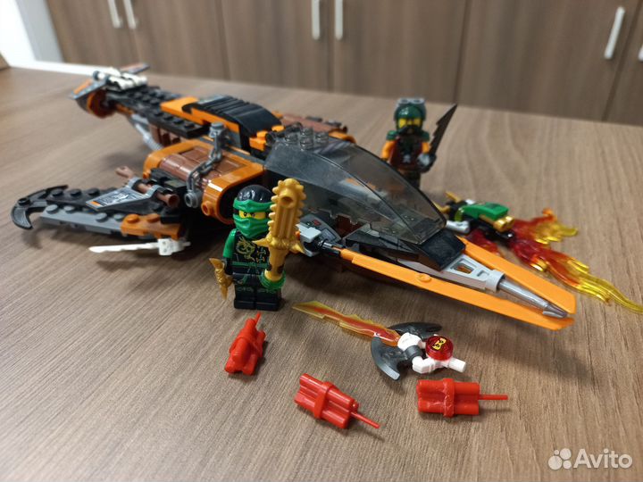 Lego ninjago 70601 Небесная акула