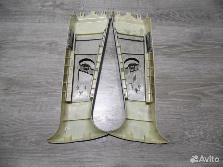 Обшивки средних стоек Рендж Ровер L322