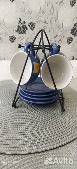 Комплект кофейных чашек с блюдцами на подставке