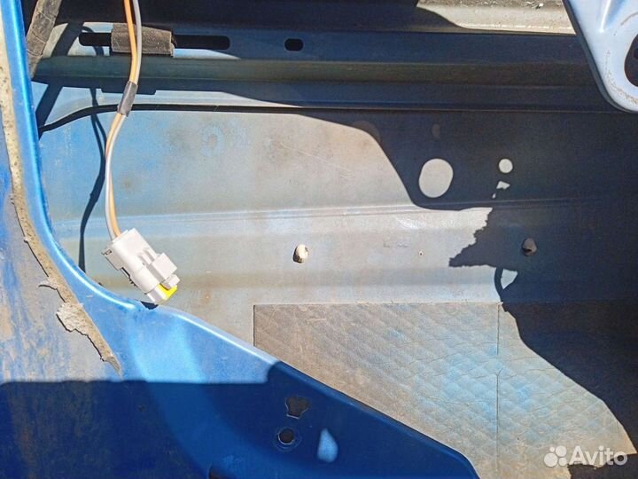 Дверь передняя правая Пежо 206