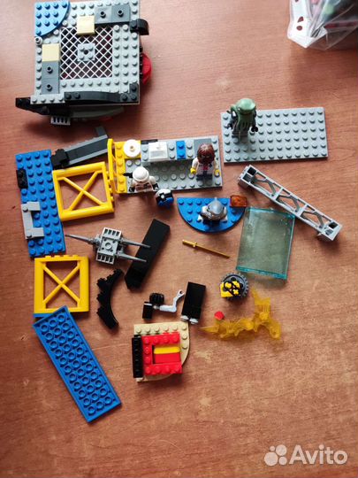 Lego(не полный) Ninjago Логово Гармадона