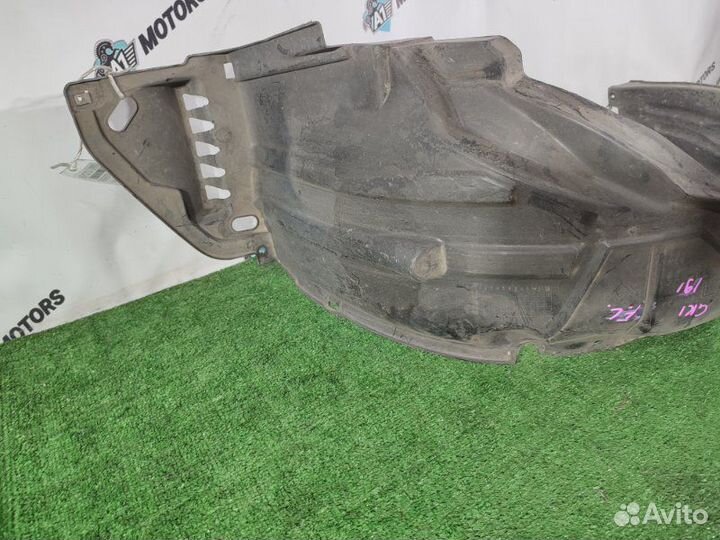 Подкрылок передний левый Honda Mobilio GB1 L15A
