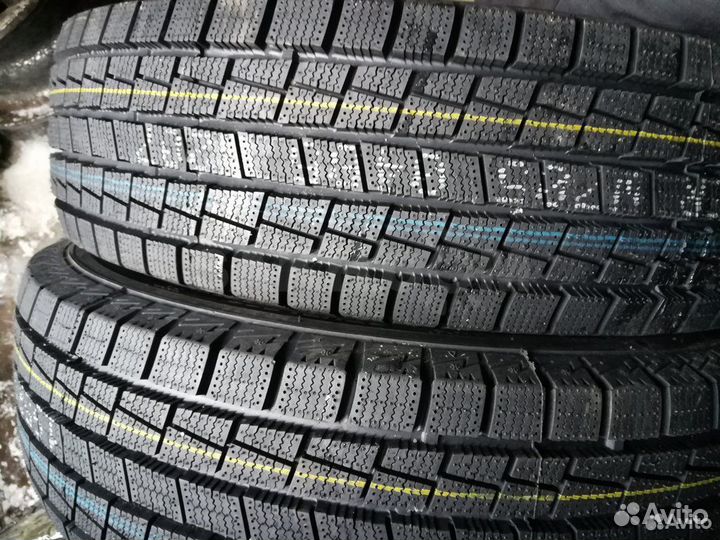 Foman Polar Bear W705 225/50 R17