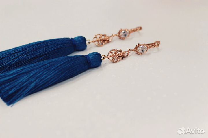 Серьги кисти шелковые новые