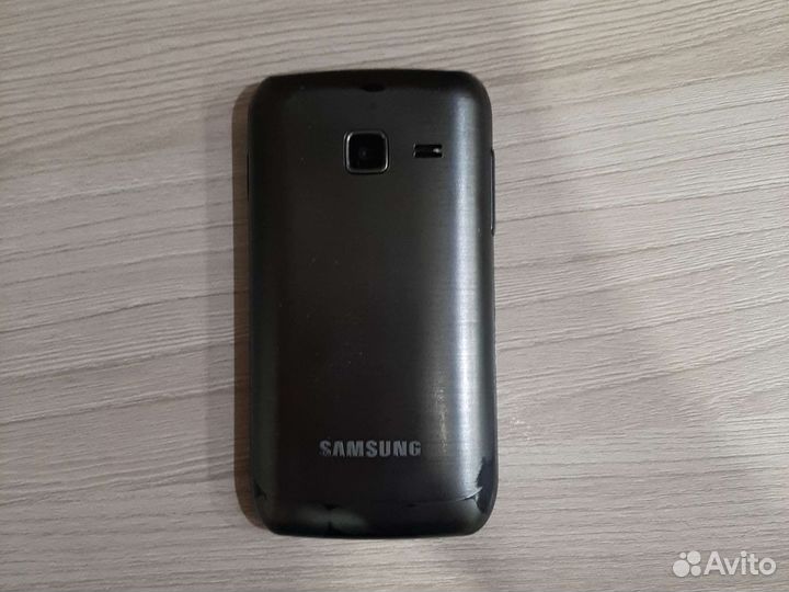 Телефон Samsung