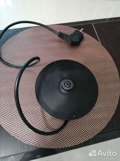 Чайник электрический (требует ремонта)