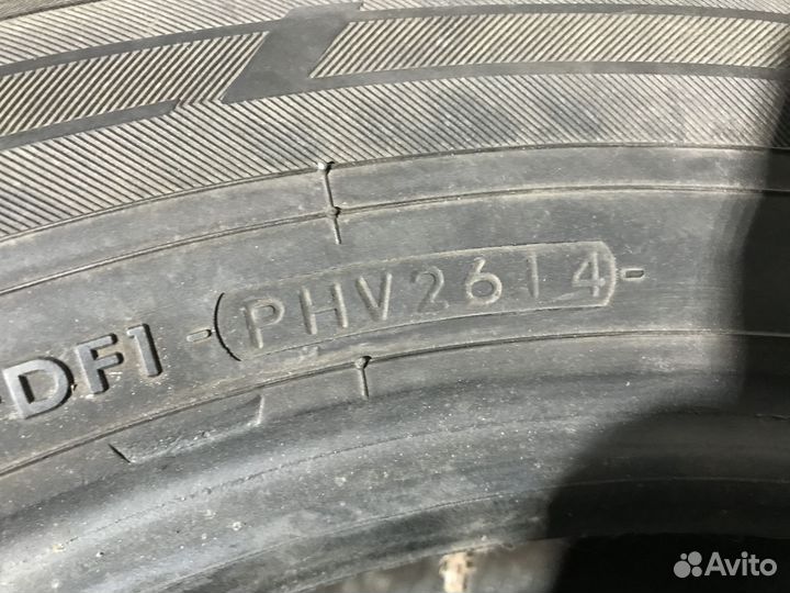 Yokohama Ice Guard IG52C 215/60 R16 95T