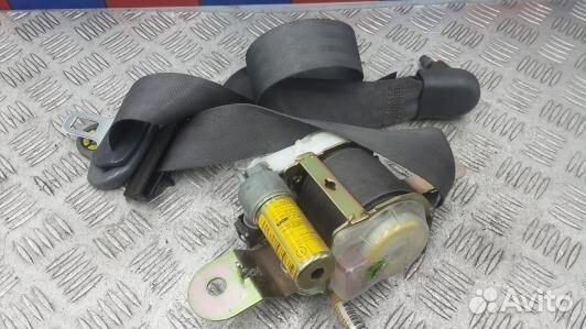 Ремень безопасности с пиропатроном сиденья передне